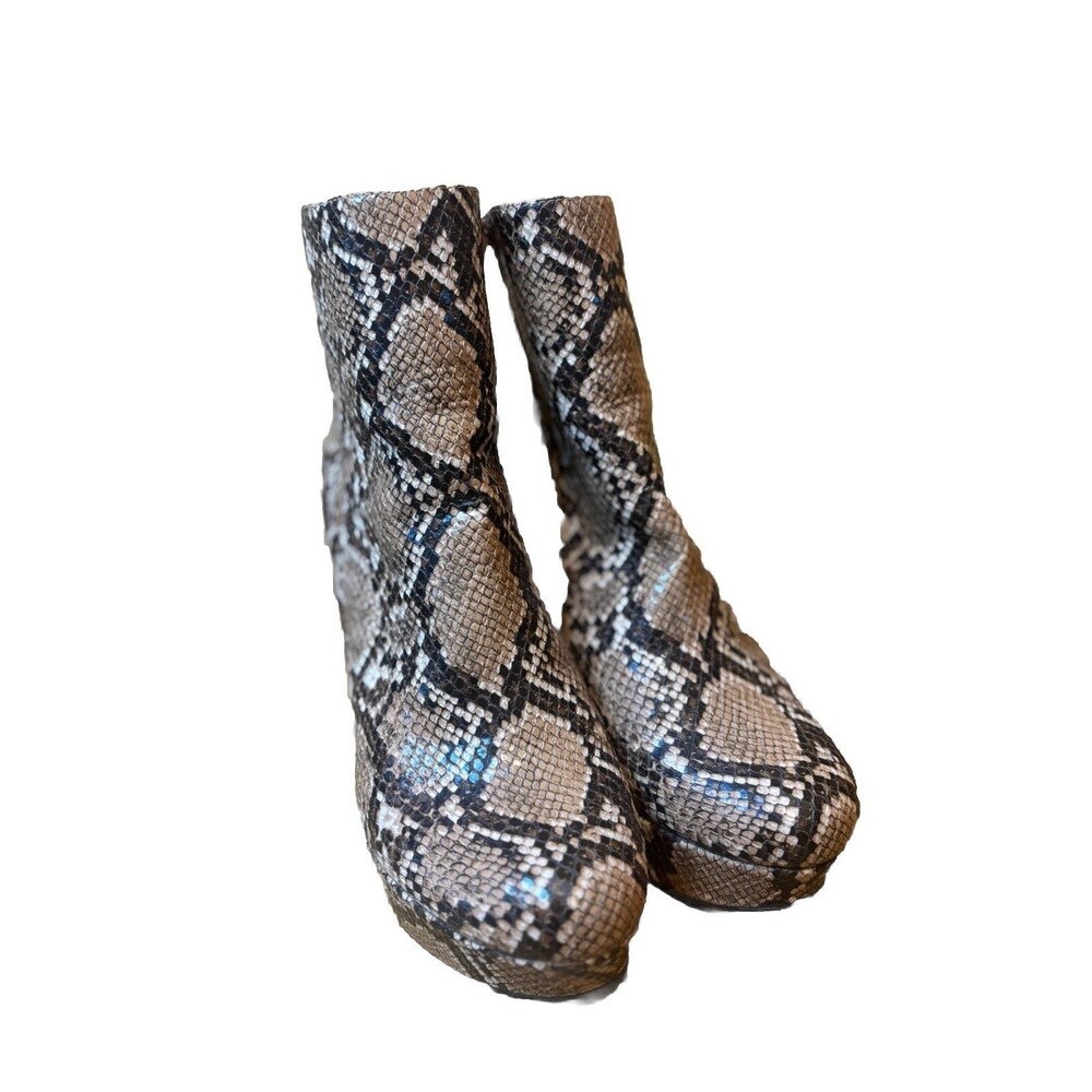 Steve Madden Platform Heels 7.5 Snake Print Block Heel Ultra High Round Toe